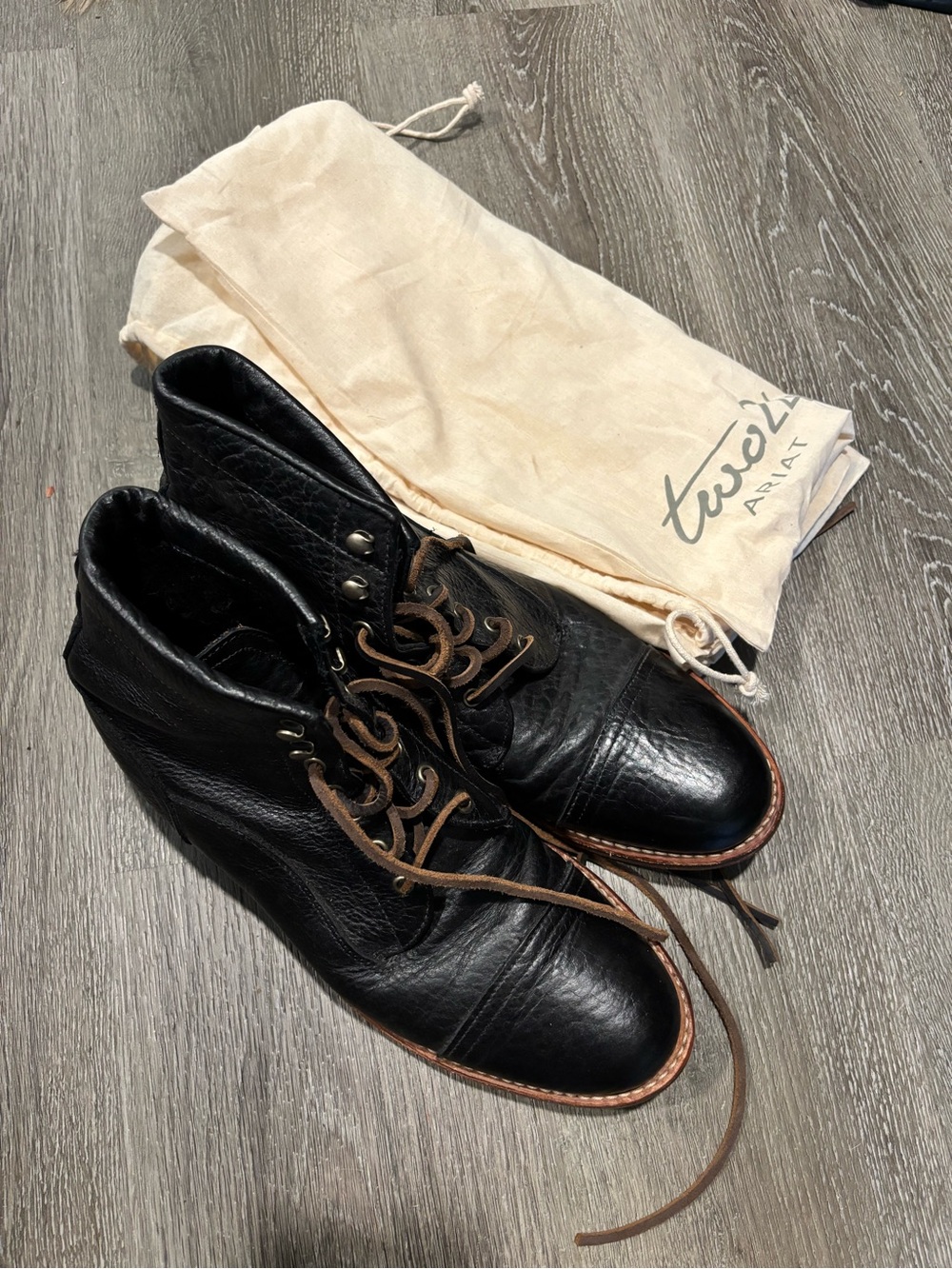 Ariat Black Leather Ankle Boots with Brown Laces